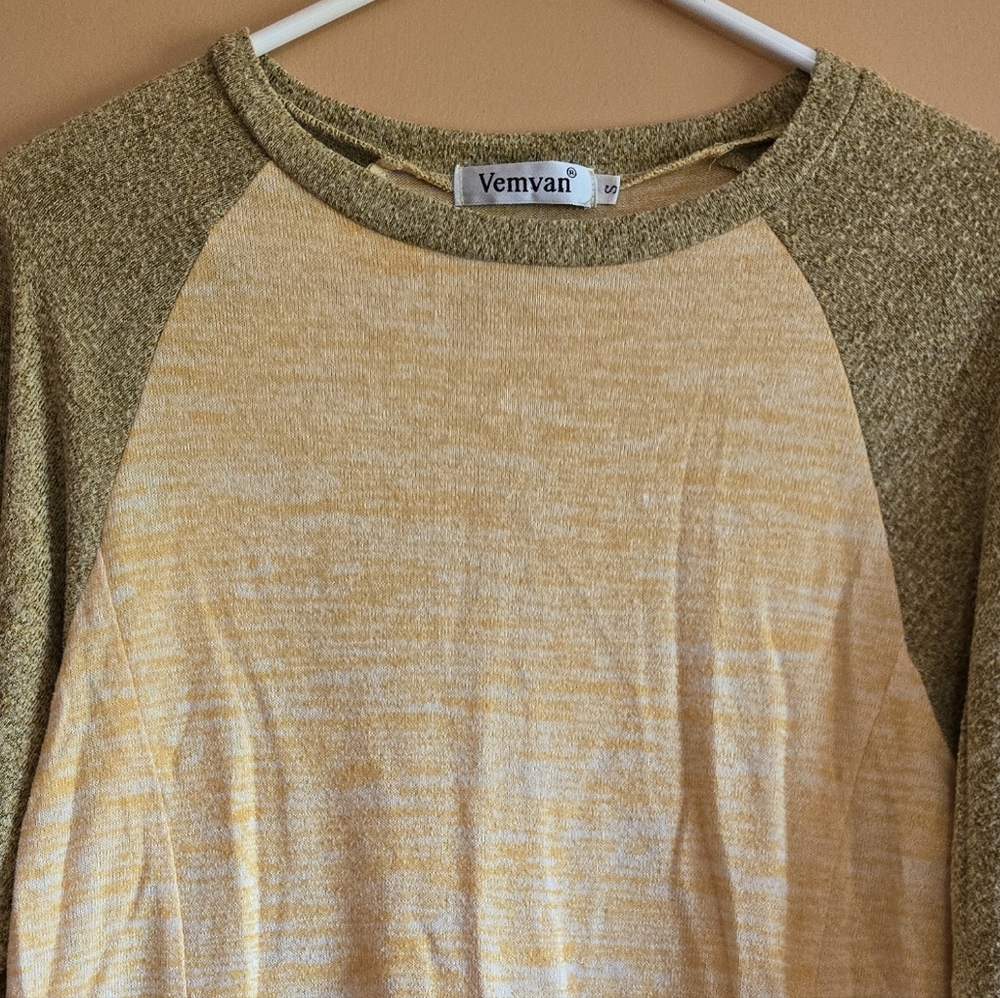 Vemvan Raglan Colorblock Top With Pockets, PTP=18" - Picture 3 of 4